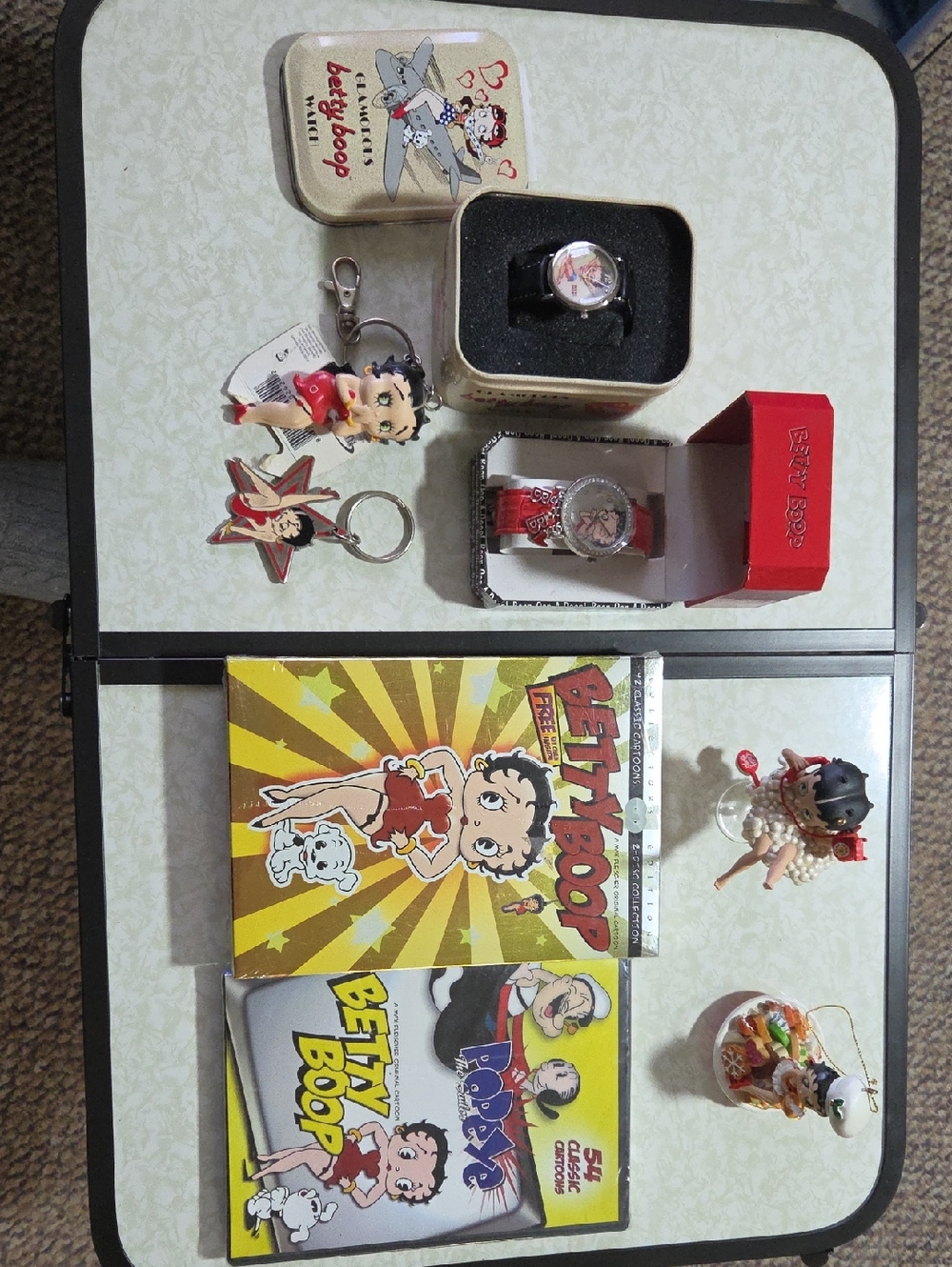 Betty Boop Collectible Watch & Keychain Set - Red Accents